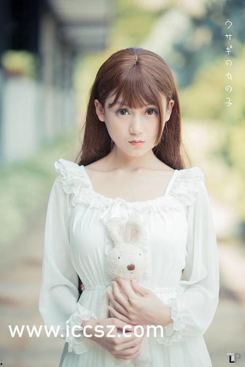 反差婊吃瓜爆料19,19岁爆红背后的惊人真相