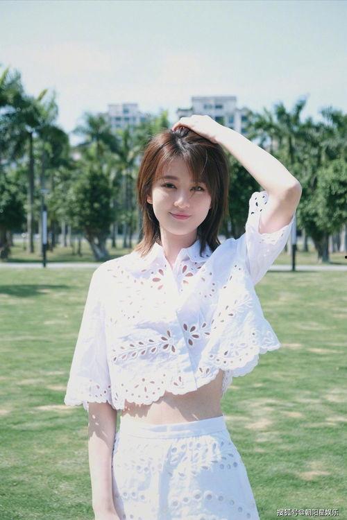 娱乐吃瓜蜀黍白鹿,娱乐吃瓜蜀黍的甜蜜邂逅