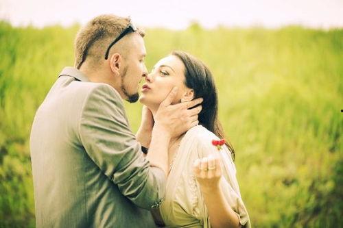 你婚后幸福吗娱乐吃瓜百度网盘,娱乐吃瓜，网盘揭秘明星夫妻生活点滴  第3张